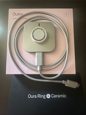 Oura Ring 4 - Ceramic